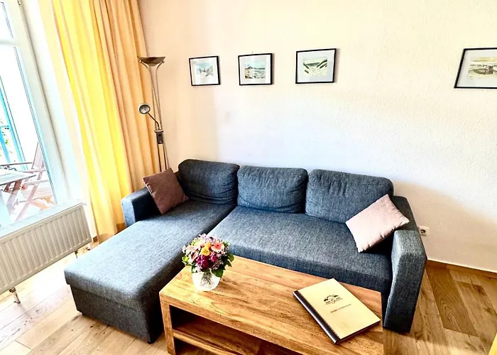 Haus Strandeck Meeresrauschen 10 Goehren (Ruegen)